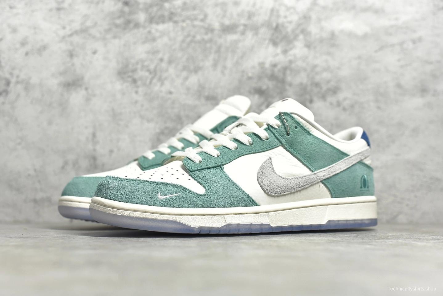 Kasina × Nike Dunk Low “Road Sign”