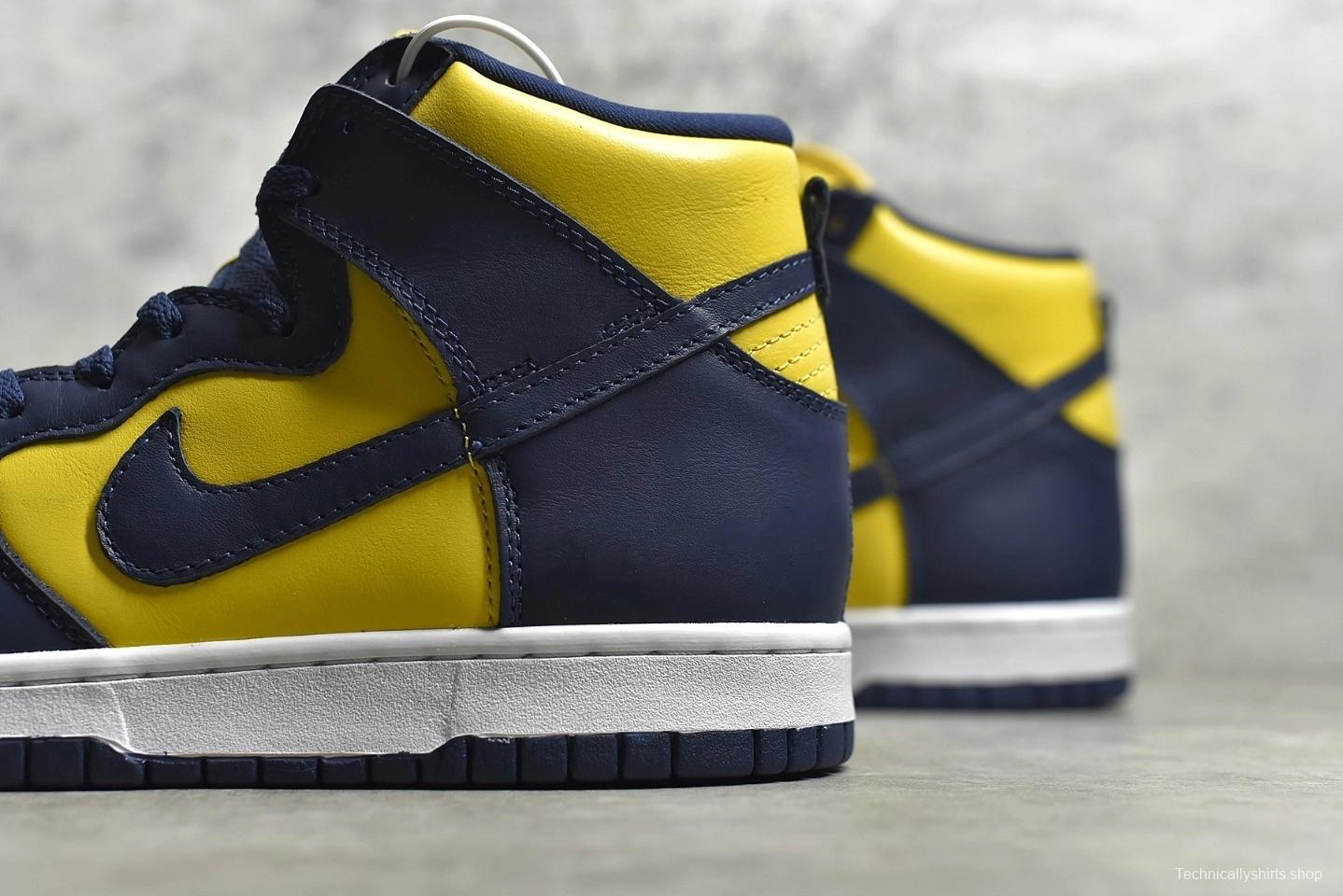 Nike Dunk Hi SP Michigan