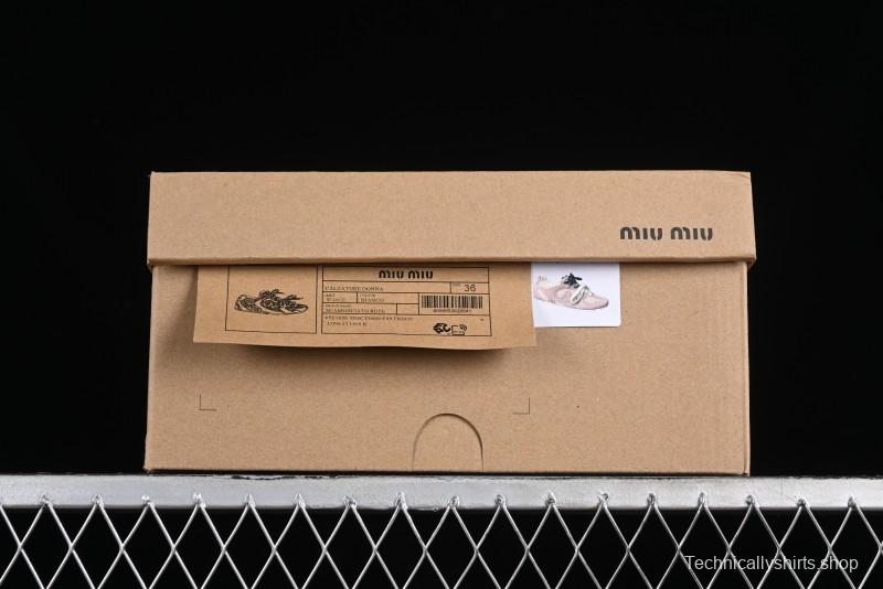 Miu Miu x New Balance 530 Low-Top Retro Running Sneakers with Dual Lace Design - G.D4
