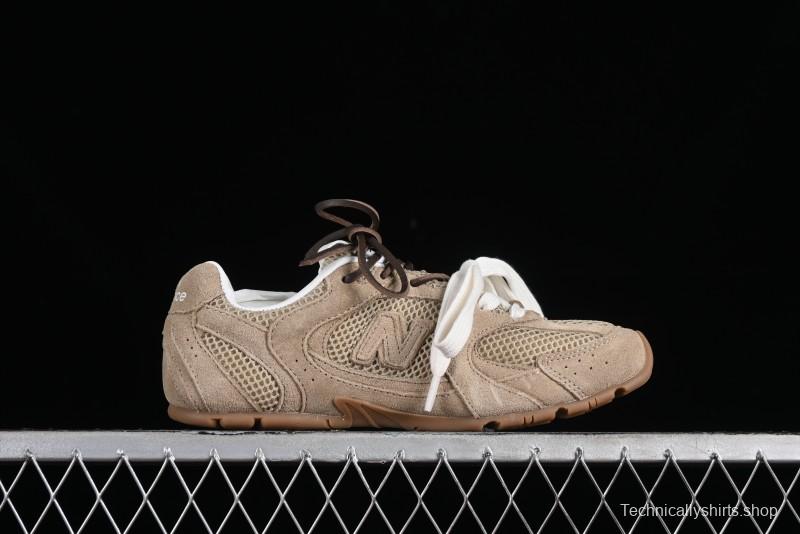 Miu Miu x New Balance 530 Low-Top Retro Running Sneakers with Dual Lace Design - G.D4