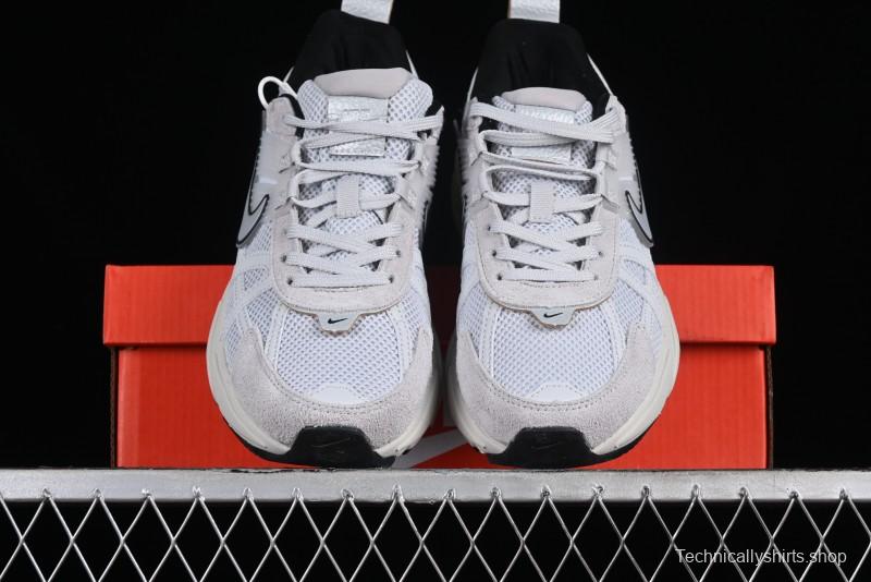 Nike Runtekk V2K Retro Low-Top Running Shoes with Cushlon Midsole and Distressed Effect - FN6703-002