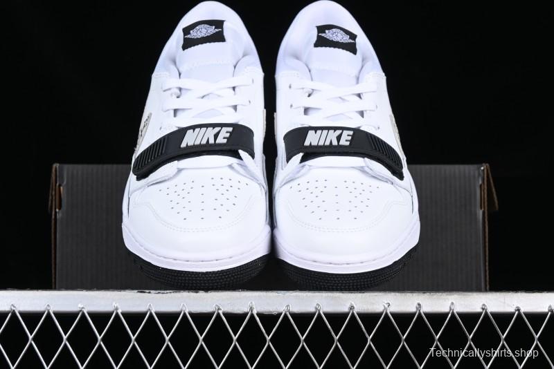 Air Jordan Legacy AJ312 Low Sneakers