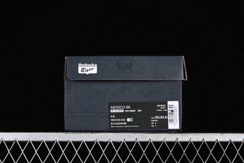 Onitsuka Tiger Mexico 66 Low-Top Leather Running Shoes - 1183C102-250