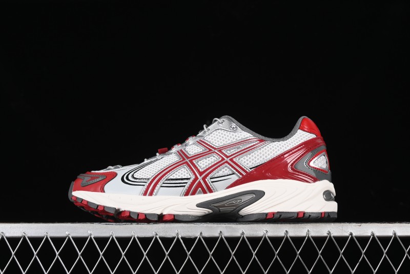 Asics Gel-Kahana Tr V4 Running Shoes with FF BLAST PLUS Cushioning Technology - 1203A585-100