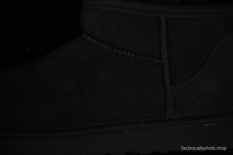 UGG Classic Ultra Mini Short Boots with Genuine Australian Sheepskin and TREADLITE Outsole - 1116109