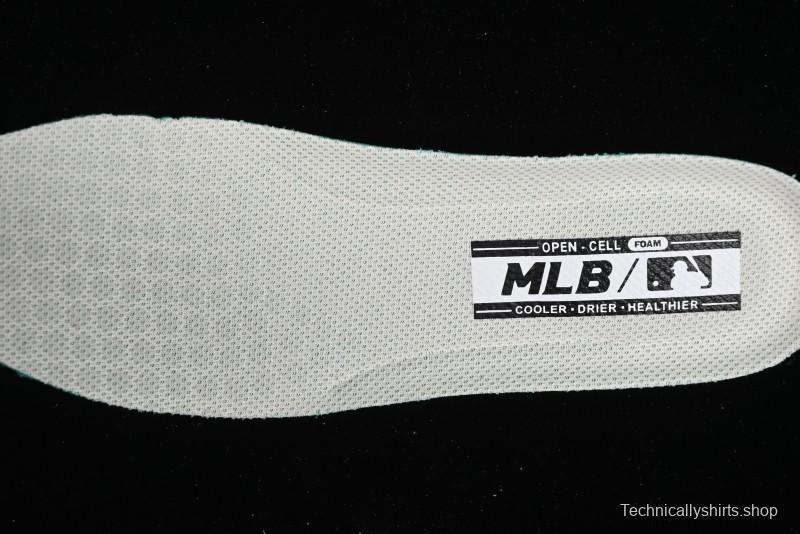 New York Yankees MLB Bigball Chunky Embo Monogram Platform Sandals - 3ASXEMN4N50BKS