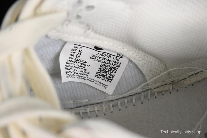 Nike SB Dunk Low Supreme Collaboration - Beige White Fox Lettering Anniversary High-End Custom Low-Top Casual Skate Shoes - JJ5688-106