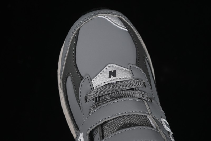 New Balance 2002R Series Kids' Hook & Loop Warm Lined Shoes - PV2002RG