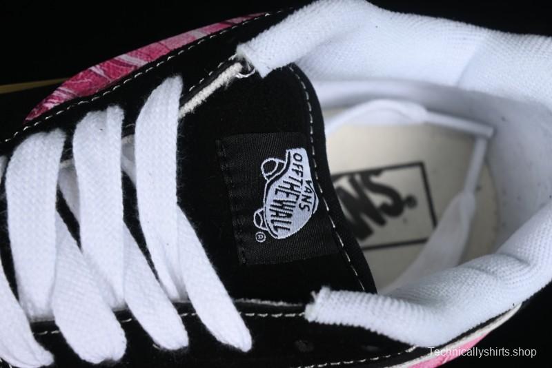 Vans Classics Knu Skool Vulcanized Skate Shoes in Black & Pink - VN0014QC0BV