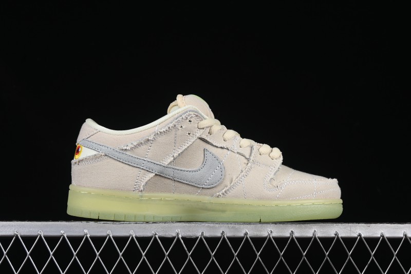 Nike SB Dunk Low "Mummy" Casual Skate Shoes with Tear-Away Fabric and Egyptian Theme - DM0774-111