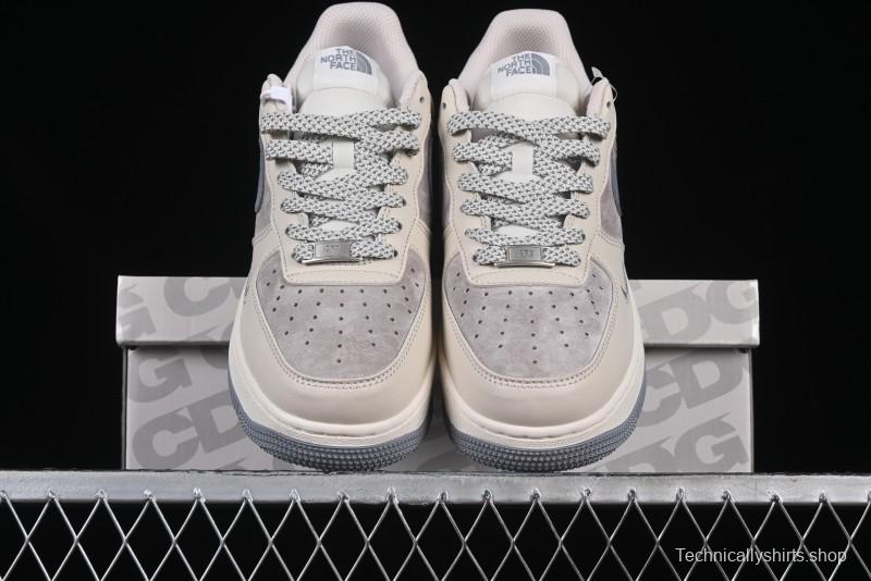 Nike Air Force 1 '07 Low The North Face Collaboration Patchwork Pigskin Red Tail Casual Sneakers - XZ6188-649