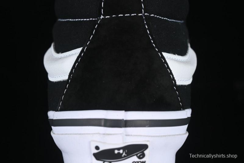 Vans HommeGirls x Vans Sk8-Mid Fashion Casual Mid-Top Canvas Sneakers with Bold Side Stripes - VN000NBNCJK