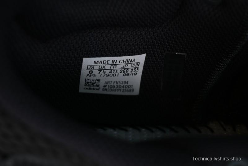 Adidas Yeezy Boost 700 V2 Utility Black Running Shoes with 3M Reflective Details - FV5304