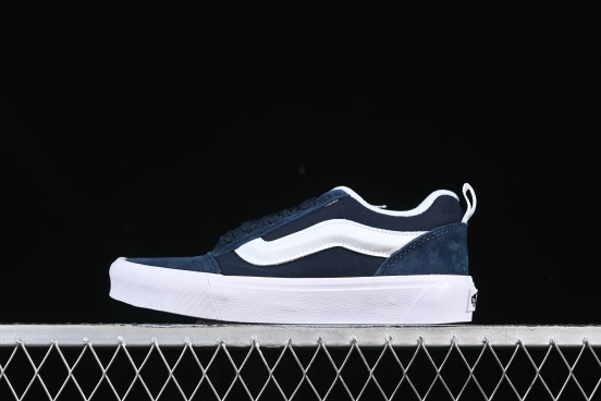 Vans Knu Skool Low-Top Retro Chunky Sneakers - VN000D6CJBL