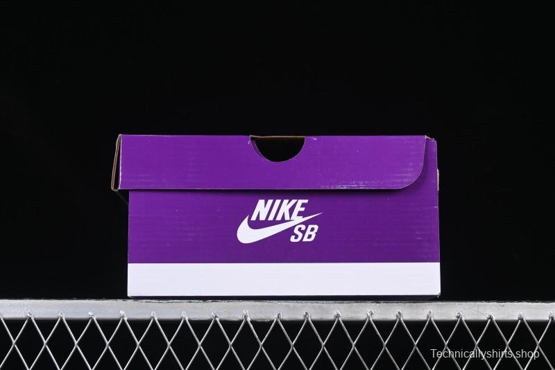 Nike SB Dunk Low Premium Skateboarding Shoes in Black and White - FN5880-001