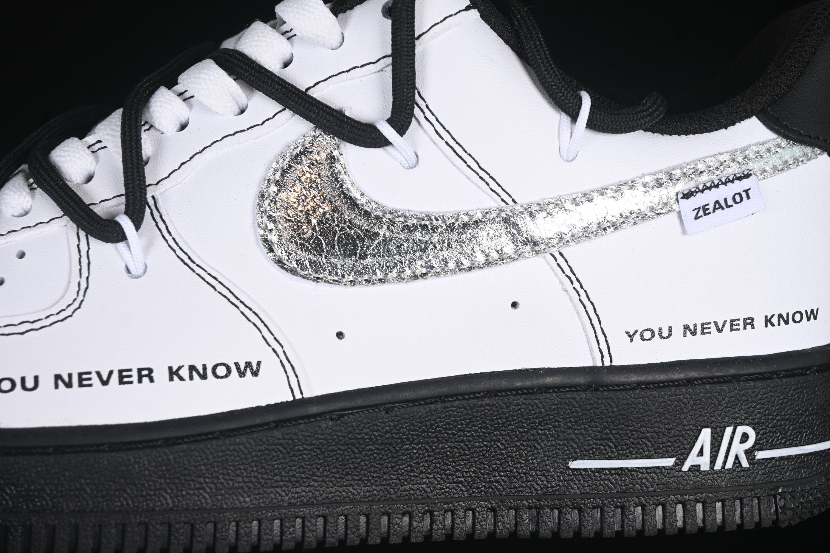Nike Air Force 1'07 Low Casual Sneakers with Full-Length Air Cushion - ZH0316-066
