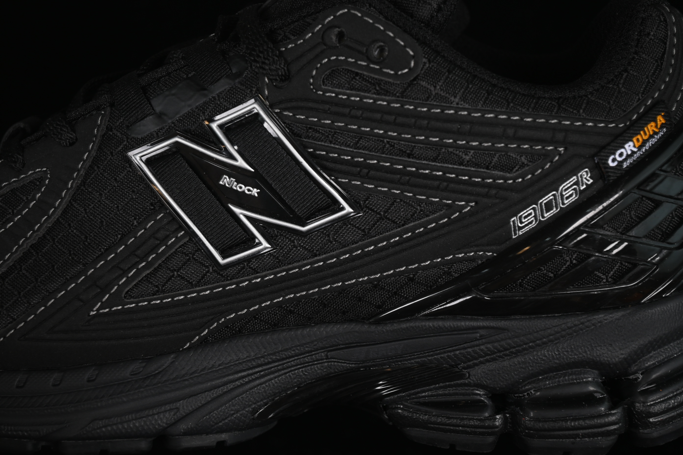 New Balance 1906 Series Retro Dad Style Casual Running Shoes - M1906RWF