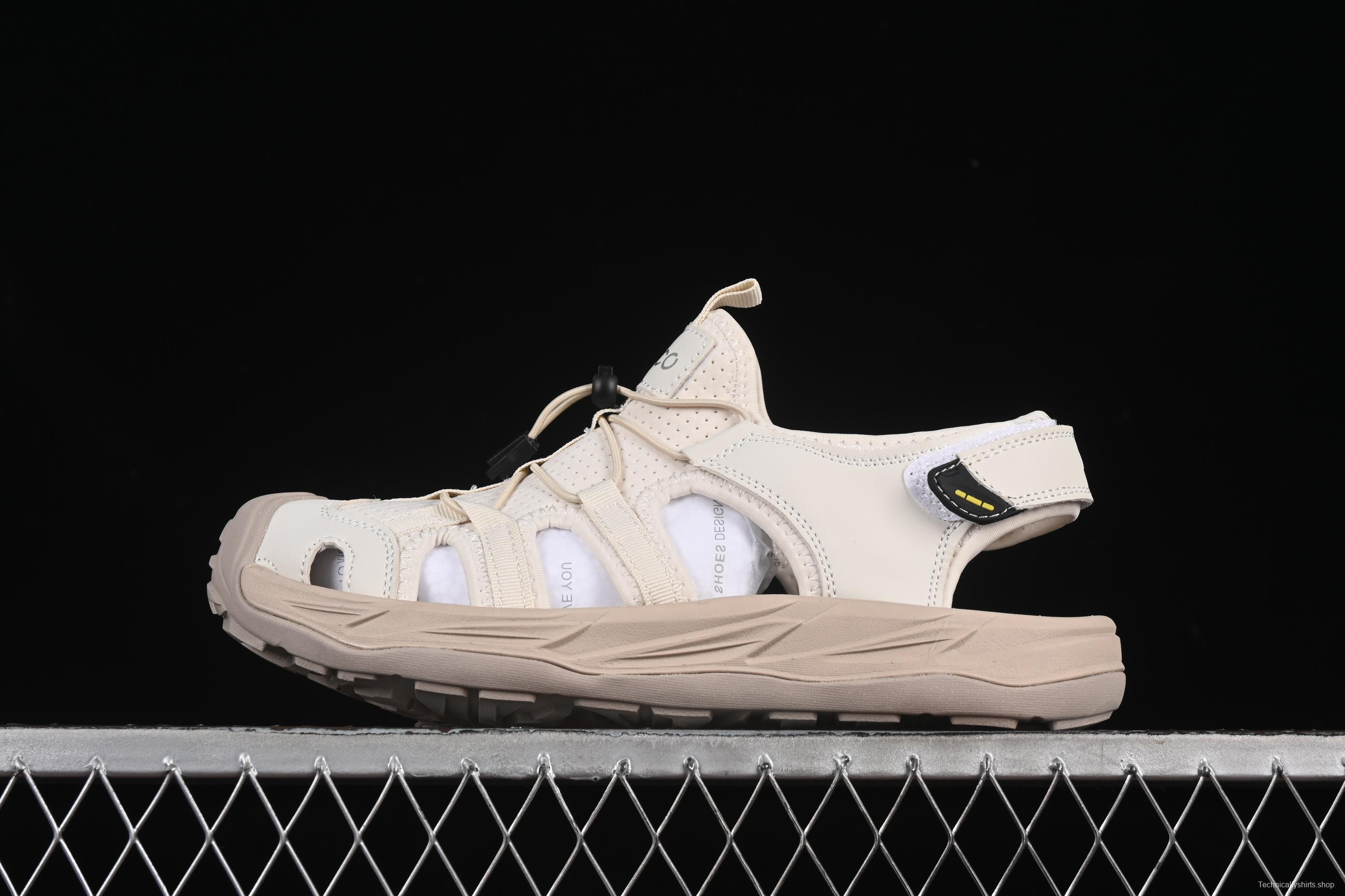 ECCO Off-Trail Series Outdoor Sport Toe-Cover Leisure Sandals - 68936801002