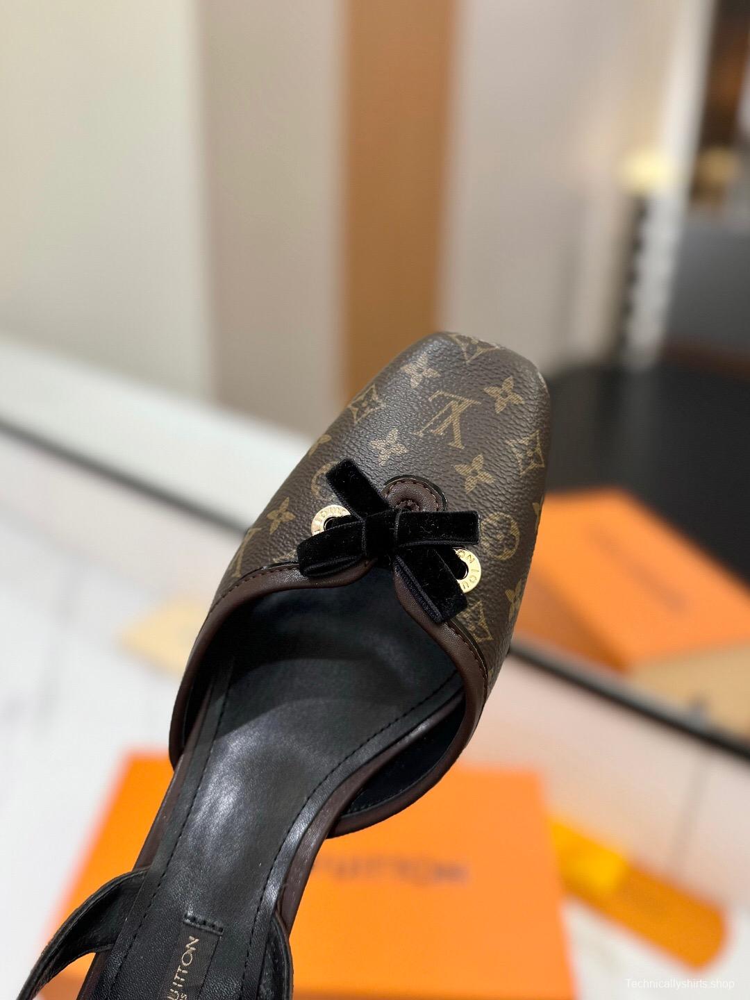 2025 Women Louis Vuitton Brown Monogram Leather Slingback Sandals KFY00310