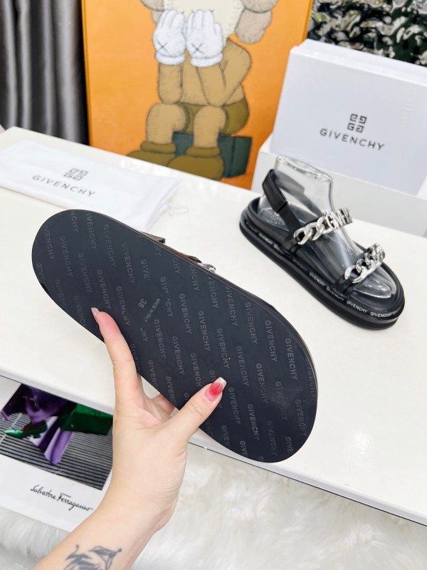 2025 Women Givenchy Black Transparent Rubber Sandals Chain Detail LY00260