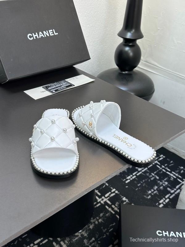 2025 CHANEL White Leather Slippers