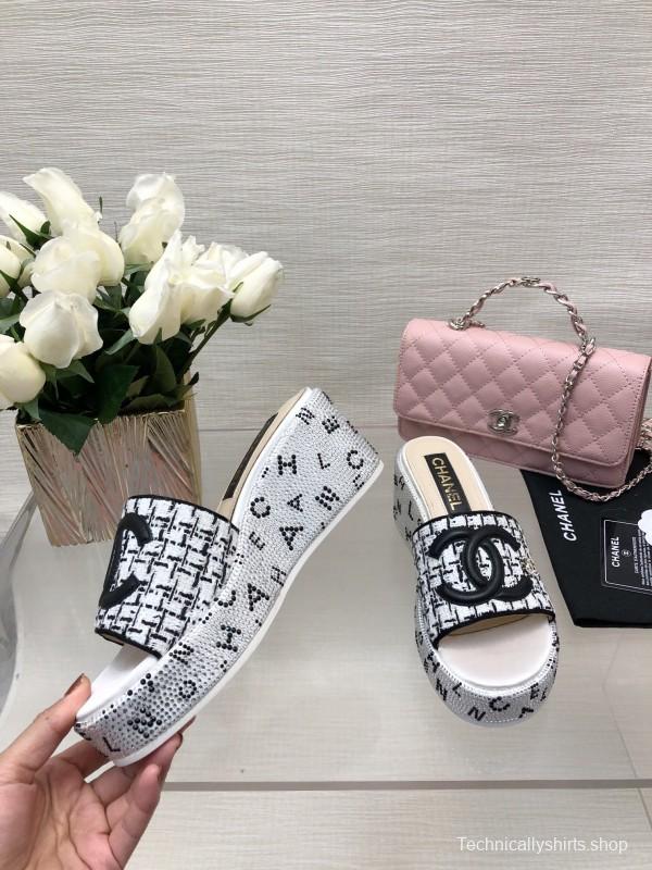 2025 Women Chanel Black White Textile Slippers LY00320