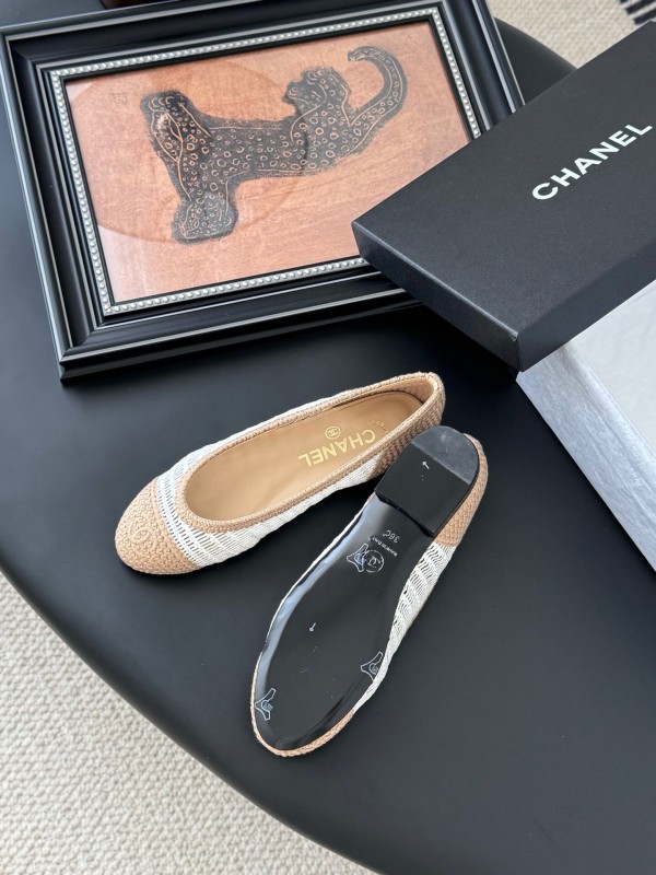 2025 Women Chanel White Beige Leather Mesh Ballet Flats LY00280