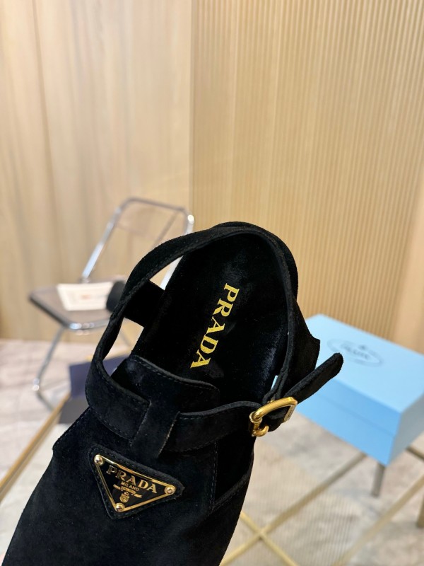 2025 Women Prada Black Suede Sandals