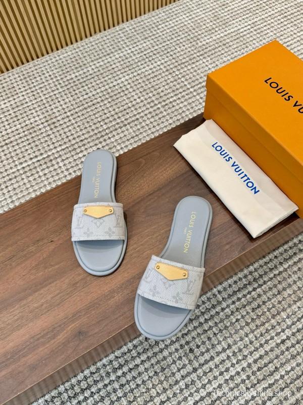 2025 Women Louis Vuitton Light Grey Canvas Slippers LY00200