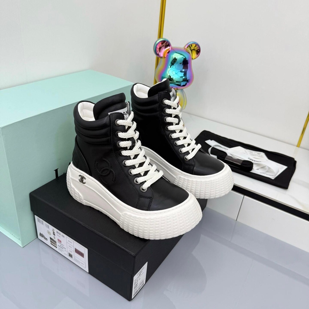 Chanel 2025/SS Classic Short Boots Essential for Autumn/Winter Season - LY00400