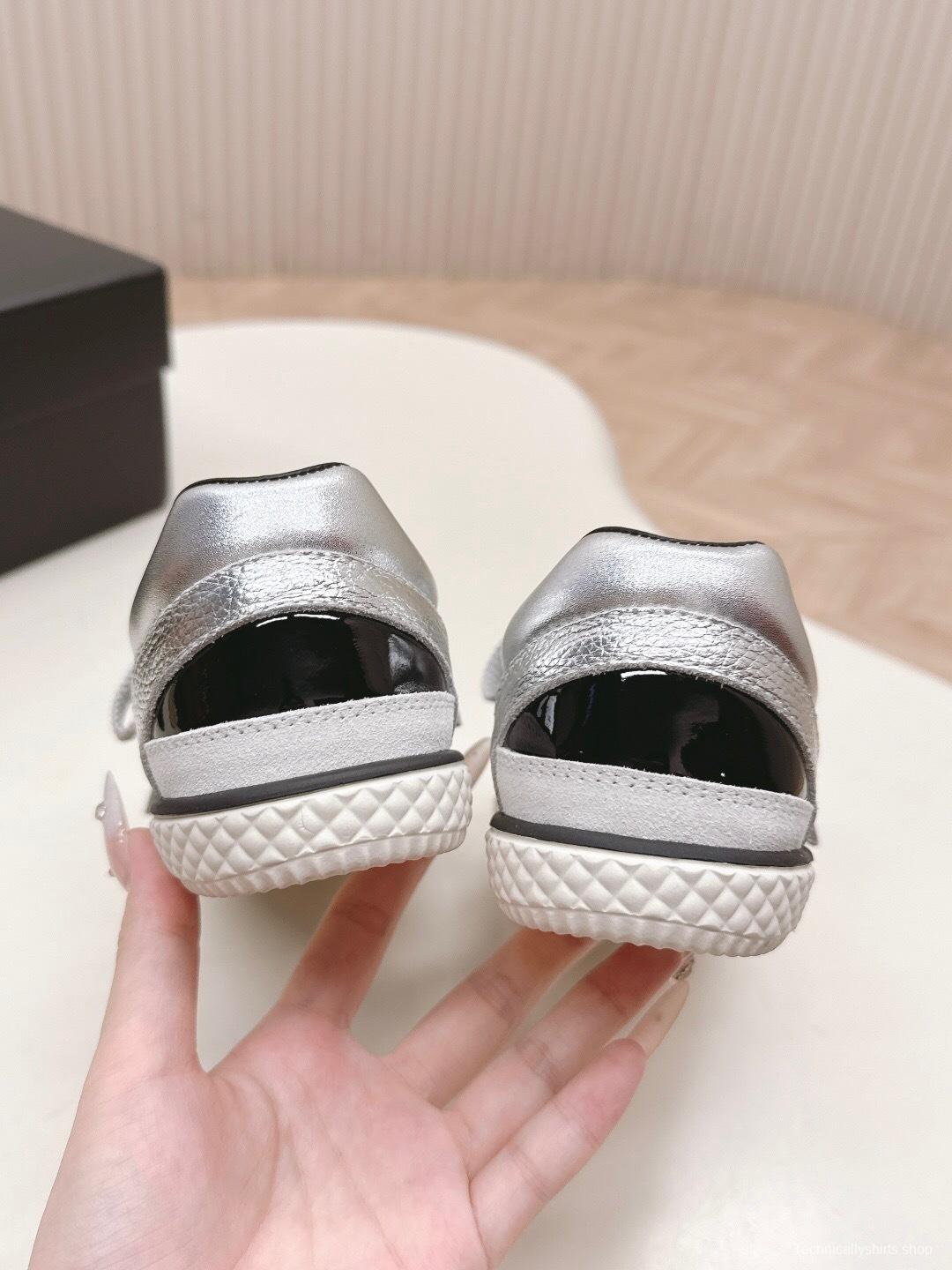 Chanel 2025 SS Casual Sneakers Training Shoes - LY00300