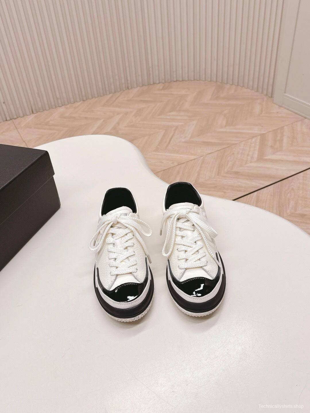 Chanel 2025 SS Casual Sneakers Training Shoes - LY00300