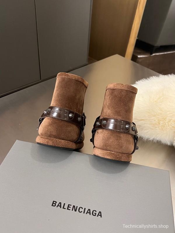 Balenciaga Fall Winter 2025 Buckle Studded Snow Boots - LY00300