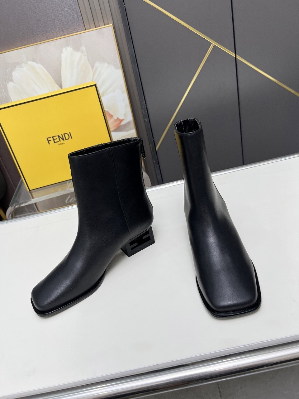 Fendi 2025 SS Short Boots - LY00370