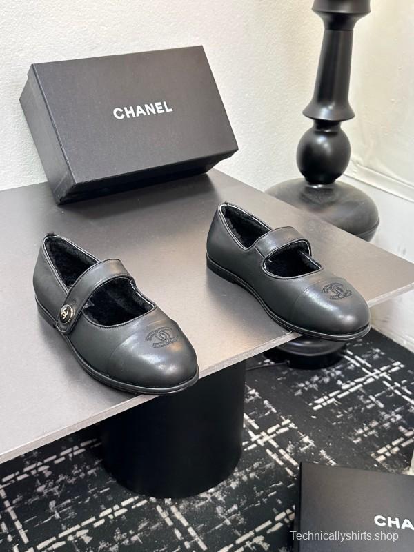 Chanel 2025 SS French Mary Jane Flat Shoes with Fur Trim - KFY00300