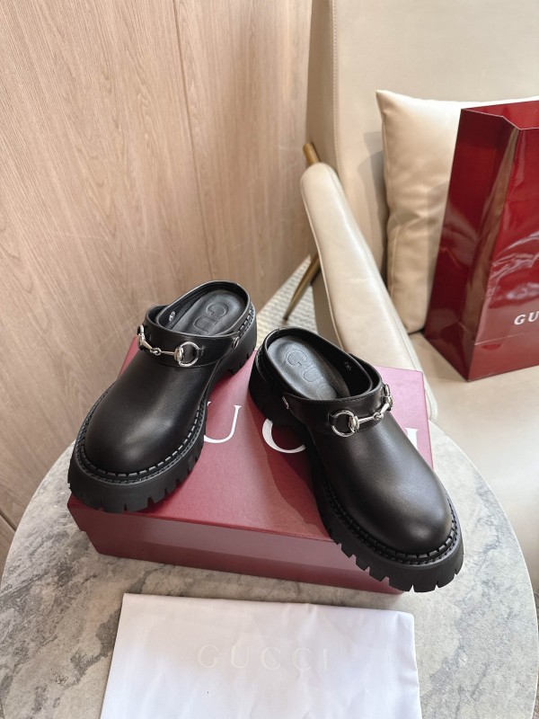 Gucci Women's Mule Shoes with Horsebit Detail - LY00300