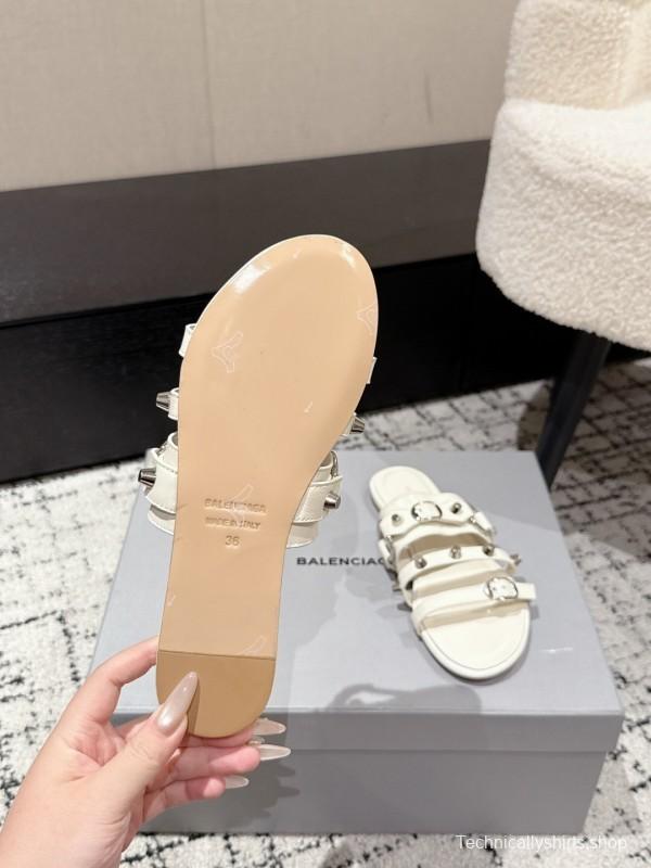 Balenciaga Cagole Metal Studded Sandals Series - KFY00260