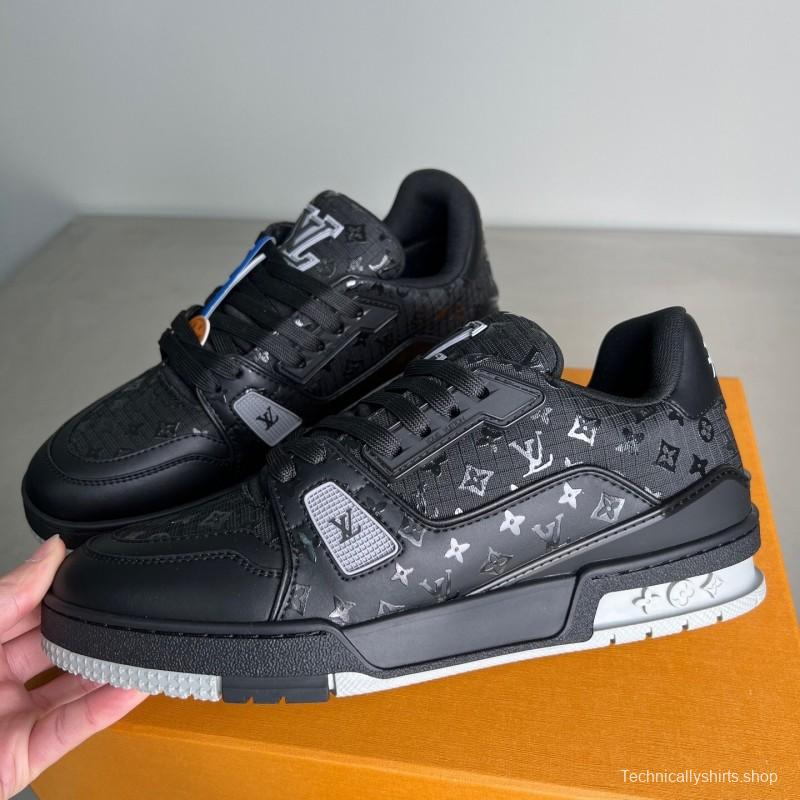 Louis Vuitton 2025 SS Replica Luxury Sneakers with Signature Logo - YC