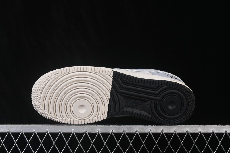 Nike Air Force 1 '07 Low Basketball Shoes with Full-Length Air Cushion - DN1688-818