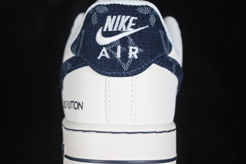 Nike Air Force 1 '07 Low Sneakers with Full-Length Air Cushion - NH0601-601