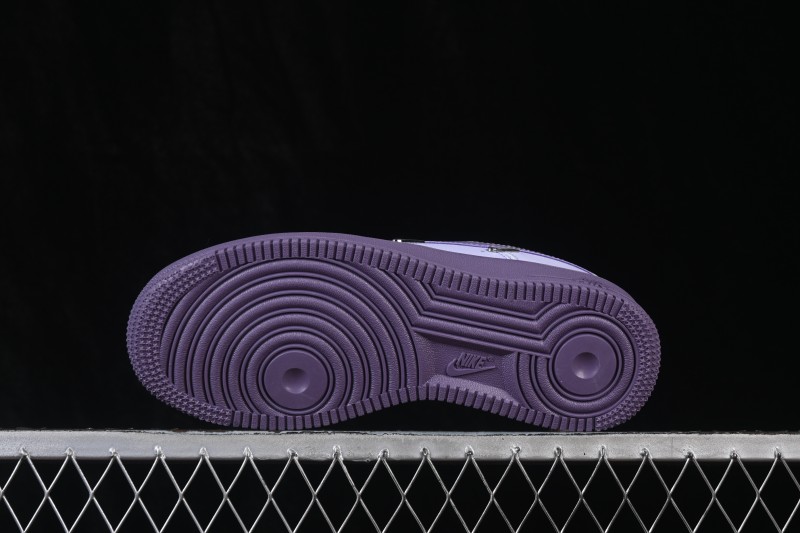 Nike Air Force 1 '07 Low Basketball Sneakers with Full-Length Air Cushion - IX5253-555
