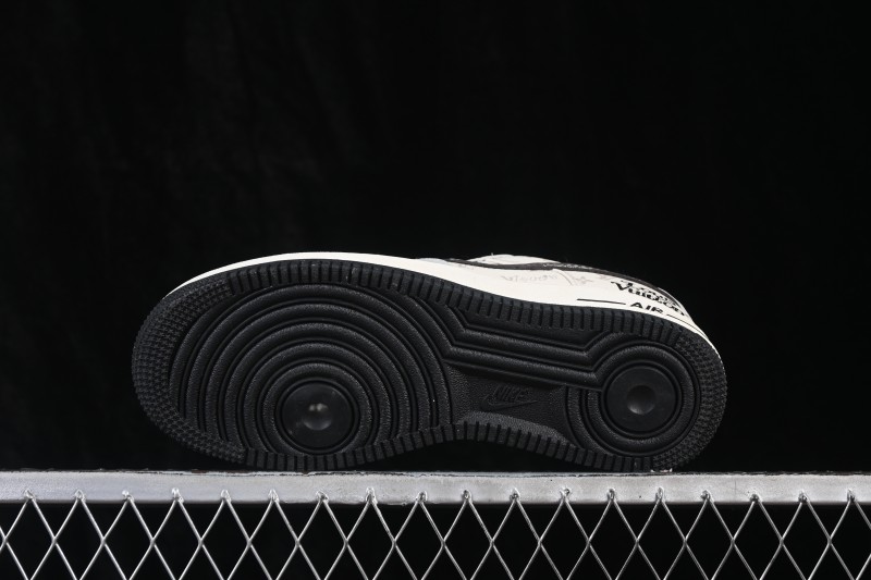 Nike Air Force 1 '07 Low Casual Sneakers in Grey and White with Contrasting Overlays - DF0188-138