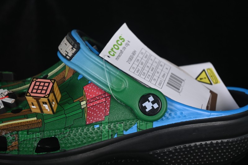 Crocs Classic Clog EVA Unisex Comfort Clogs with Minecraft Graphic Design - Minecraft x Crocs Classic Clog Green Blue