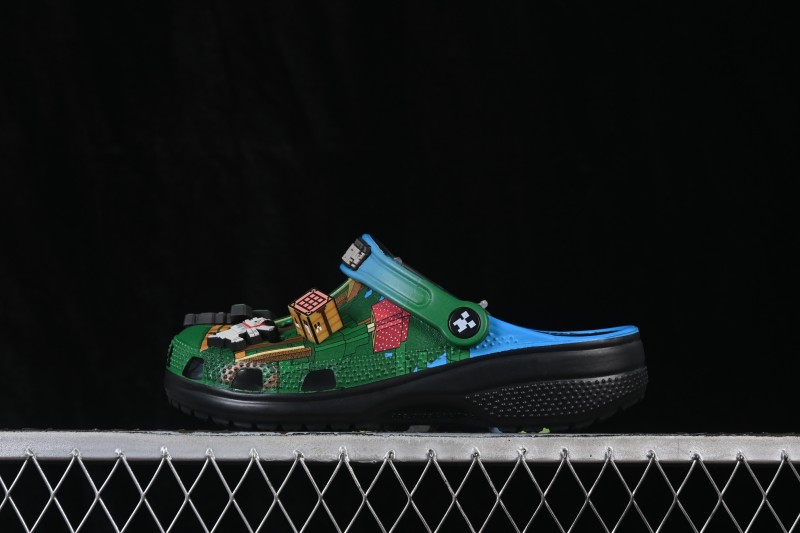 Crocs Classic Clog EVA Unisex Comfort Clogs with Minecraft Graphic Design - Minecraft x Crocs Classic Clog Green Blue