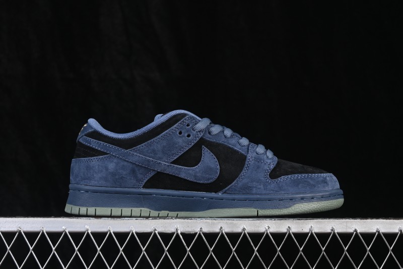 Nike SB Dunk Low Smoke Blue Skateboarding Shoes with Suede Overlays - HF3063-002