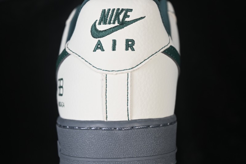Nike Air Force 1'07 Low Basketball Shoes with Full-Length Air Cushion - KD1688-009