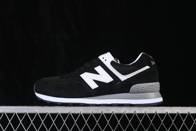 New Balance 574 Retro Running Shoes with Classic Suede and Mesh Upper - ML574UC
