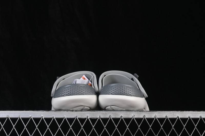 Crocs LiteRide 360 Clog with Ergonomic Round-Toe Design and Inherent Cushioning - LiteRide 360