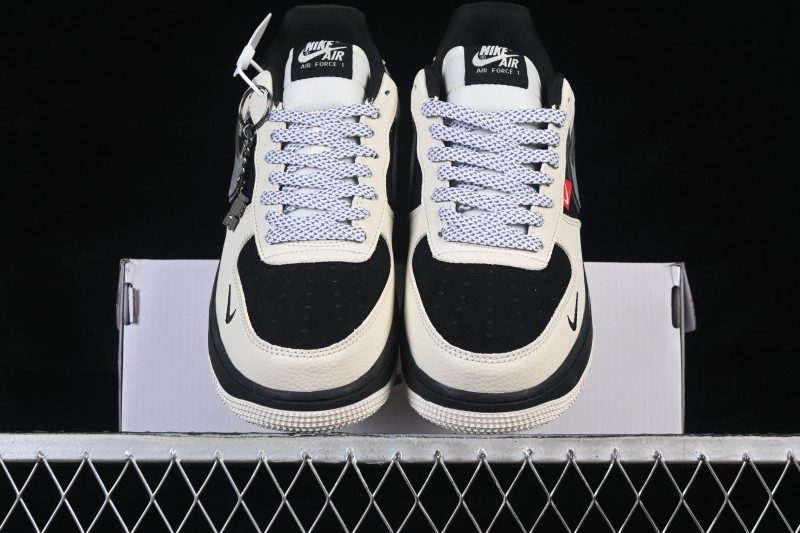 Nike Air Force 1 '07 Low Casual Skateboarding Shoes in White and Black - DF0188-132