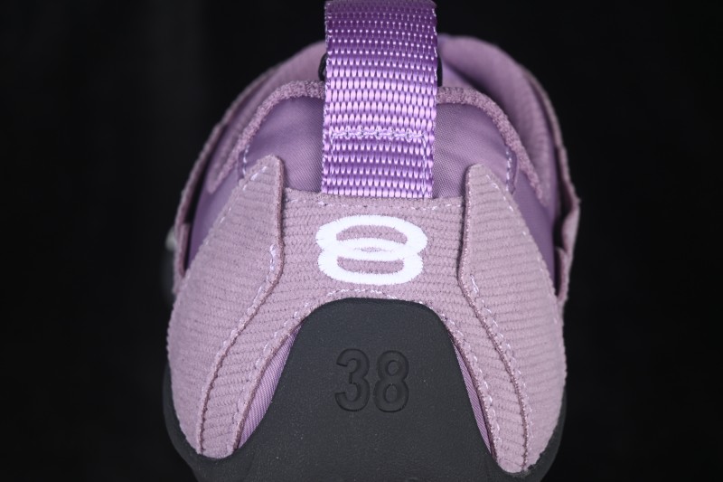 Balenciaga Monday Ultra Sneaker Low-Top Lifestyle Shoes with Round Toe and Lace-Up Closure - WMNDI5910